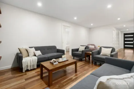 Property photo of 2 Rowena Way Mickleham VIC 3064