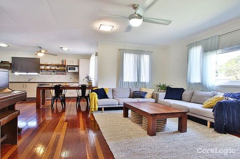 Property photo of 1 Arura Street Mansfield QLD 4122