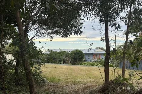 5 Tenanne St, Russell Island, QLD 4184