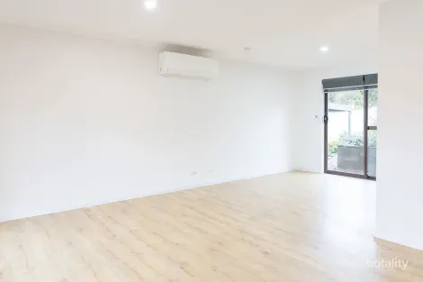 Property photo of 2/719 Daniel Street Glenroy NSW 2640