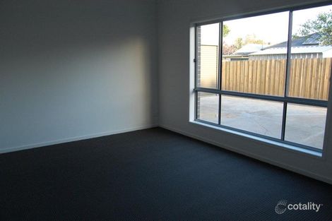 Property photo of 2/4 Howden Crescent Braybrook VIC 3019