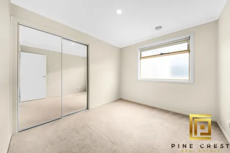 Property photo of 34 Featherbrook Drive Point Cook VIC 3030