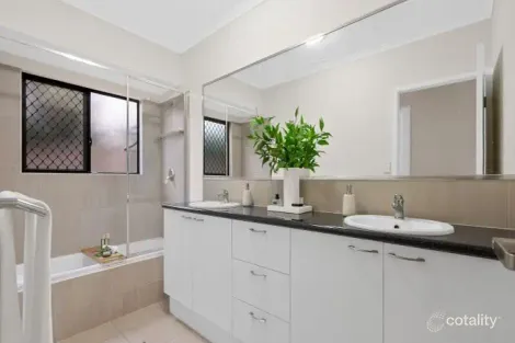 Property photo of 41 Hodkinson Street Redlynch QLD 4870