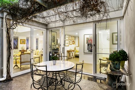 Property photo of 21 Douglas Street Toorak VIC 3142