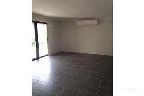 Property photo of 17 Belle Court Redbank QLD 4301