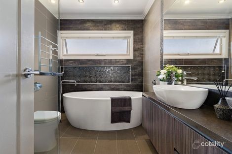 Property photo of 5 Chivers Avenue Glen Waverley VIC 3150