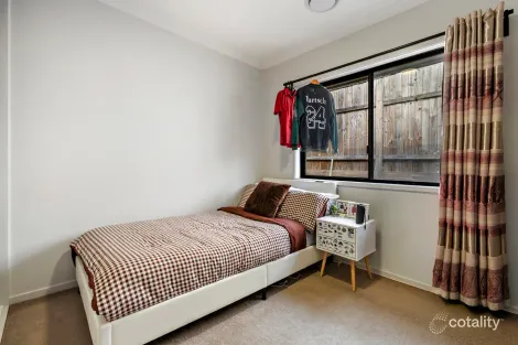 Property photo of 96 Lapwing Crescent Bellbird Park QLD 4300