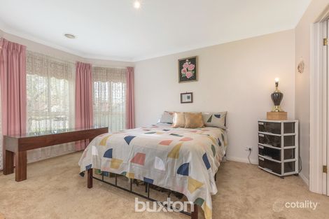 Property photo of 28 Norfolk Avenue Lake Gardens VIC 3355