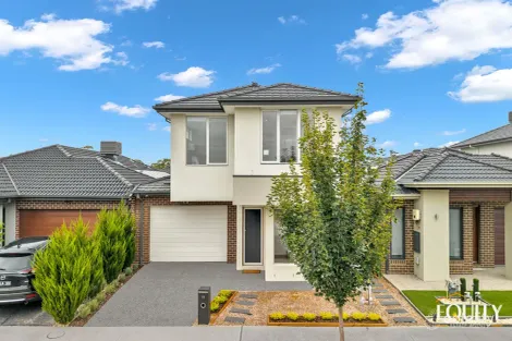 19 Oxbow St, Mickleham, VIC 3064