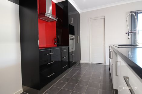 Property photo of 30 Park Avenue Emerald QLD 4720