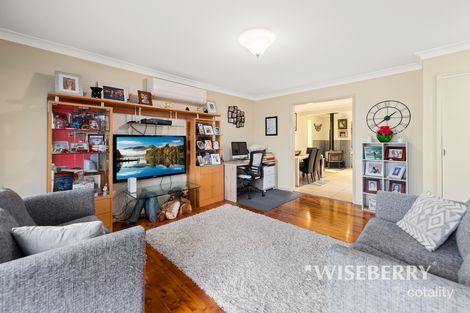 Property photo of 42 Phyllis Avenue Kanwal NSW 2259