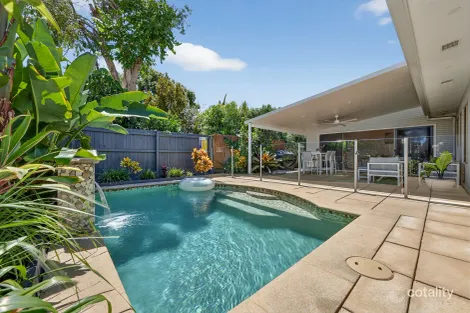 23 Clematis Ave, Hollywell, QLD 4216