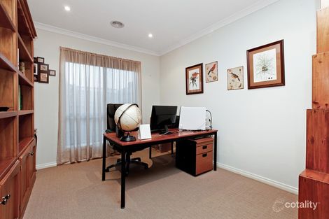 Property photo of 3 Bridlepath Drive Truganina VIC 3029