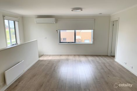 Property photo of 23 Upway Circuit Westmeadows VIC 3049