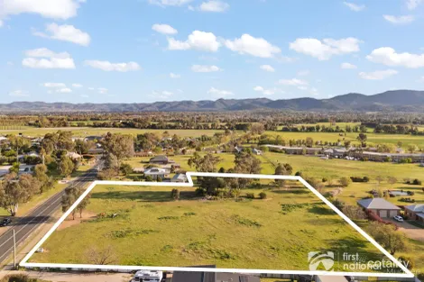 Property photo of 21 Henry Lawson Drive Bombira NSW 2850