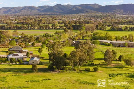 Property photo of 21 Henry Lawson Drive Bombira NSW 2850