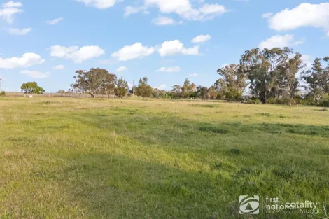 Property photo of 21 Henry Lawson Drive Bombira NSW 2850