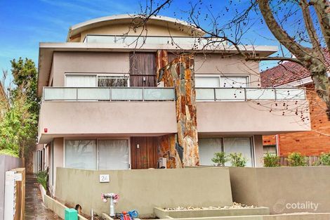 10/24 Pine Ave, Elwood, VIC 3184