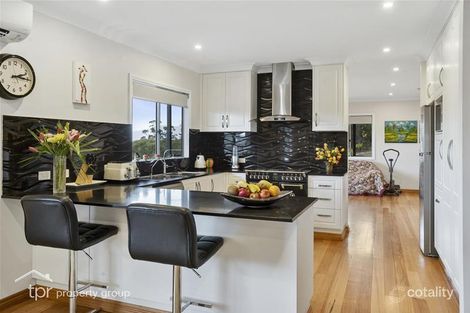Property photo of 9 White Cliffs Road Brooks Bay TAS 7116