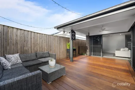 Property photo of 8 Conway Crescent Banya QLD 4551