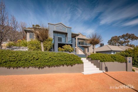 Property photo of 15 Lobelia Close Jerrabomberra NSW 2619