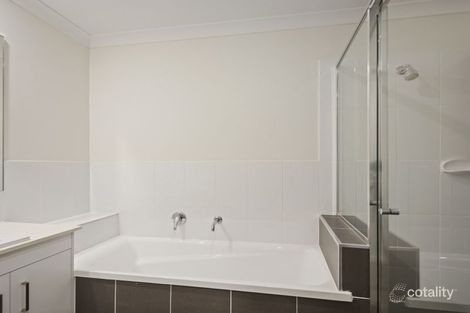 Property photo of 1/4 Waverley Street North Toowoomba QLD 4350