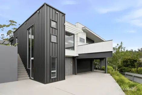 Property photo of 10 Hamelheath Way Newstead TAS 7250