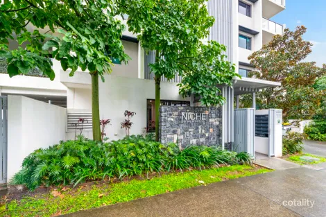 302/11 ANDREWS ST, SOUTHPORT, QLD 4215