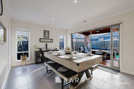 Property photo of 6 Marble Drive Cobblebank VIC 3338