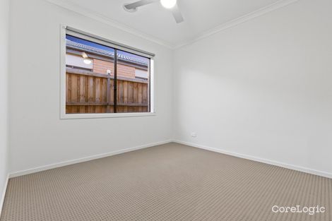 Property photo of 10 Blazon Drive Tarneit VIC 3029