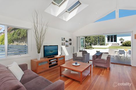 Property photo of 8 Curl Curl Parade Curl Curl NSW 2096