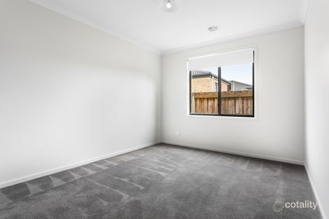 3/5 Hall Ct, Kyneton, VIC 3444