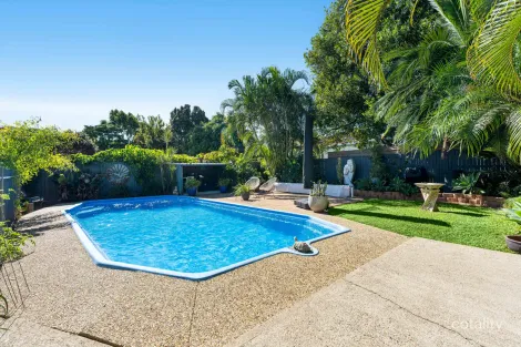 Property photo of 15 Allen Street Wynnum QLD 4178