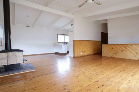 Property photo of 6 Palm Place Surfside NSW 2536