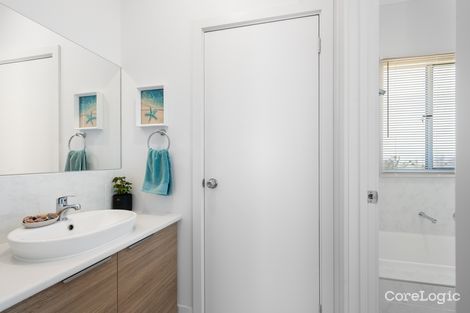 Property photo of 4 Turner Circuit Hindmarsh Island SA 5214