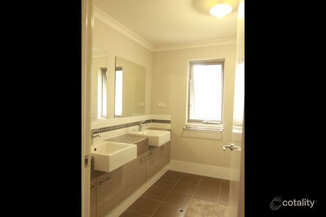 Property photo of 8 Keble Lane Piara Waters WA 6112