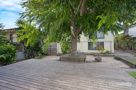 Property photo of 51 Griffith Road Scarborough QLD 4020