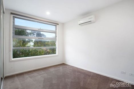 Property photo of 17 Stellar Place Bundoora VIC 3083