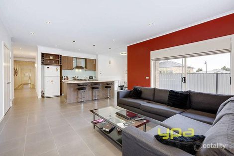 Property photo of 98 Royal Crescent Hillside VIC 3037