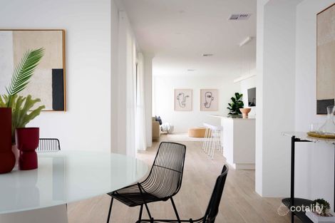 Property photo of 9 Rapallo Grove Madora Bay WA 6210