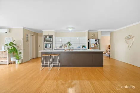 Property photo of 111 Countess Circuit South Yunderup WA 6208