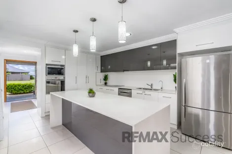 Property photo of 23 Opperman Drive Kearneys Spring QLD 4350