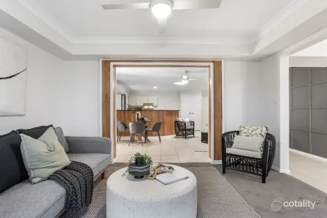 Property photo of 9 Benjamin Court Yamanto QLD 4305