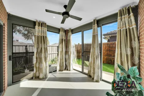 Property photo of 1 Belknap Street Wollert VIC 3750