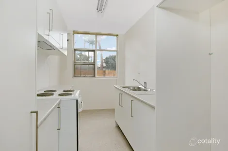 Property photo of 8/14 Grafton Crescent Dee Why NSW 2099