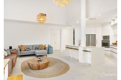 Property photo of 32 Jarrahdale Drive Elanora QLD 4221