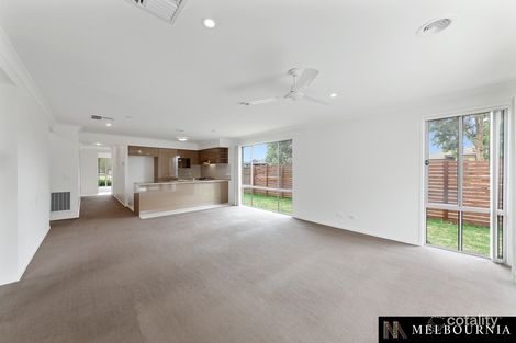 Property photo of 48 Emerson Drive Truganina VIC 3029