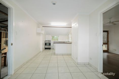 Property photo of 32 Tirroan Road Gin Gin QLD 4671