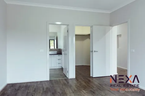 Property photo of 11 Arnaud Loop Wollert VIC 3750