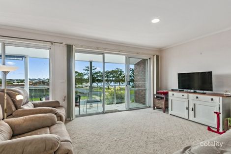 Property photo of 2/1 Main Road Paynesville VIC 3880